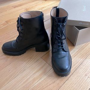 Madewell black leather lace up lug sole boot - Bradley heeled boot